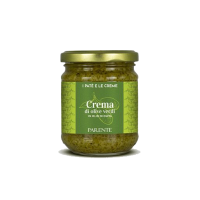 Crema di olive verdi in olio di oliva